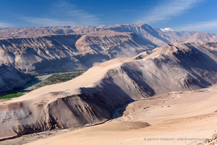 Lluta valley near Arica. In the background the Nevados de Putre mountains