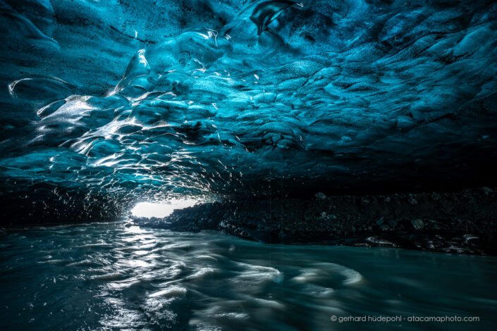 Jökulsárlón Glacier ice cave